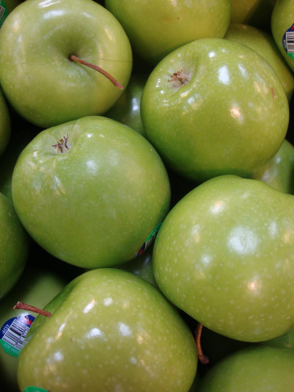 Photo of Apple (Malus domestica 'Granny Smith') uploaded by Paul2032