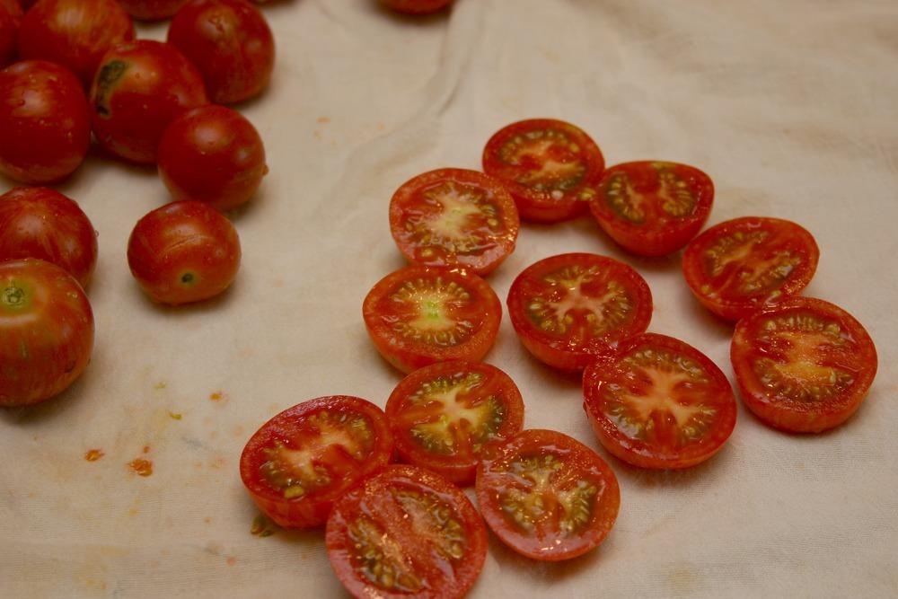 Photo of Tomato (Solanum lycopersicum 'Tigerella') uploaded by dave