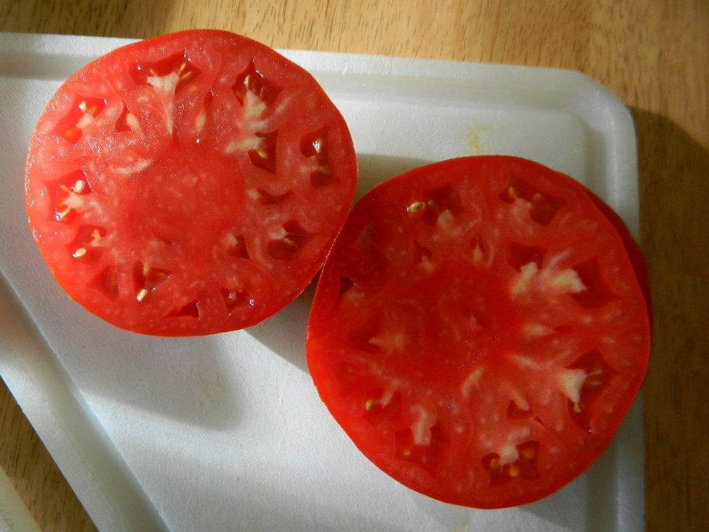 Photo of Tomato (Solanum lycopersicum 'Brandywine from Croatia') uploaded by wildflowers
