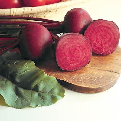 Photo of Beet (Beta vulgaris 'Red Ace') uploaded by vic