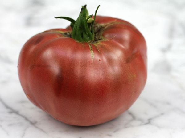 Photo of Tomato (Solanum lycopersicum 'Cherokee Purple') uploaded by Joy